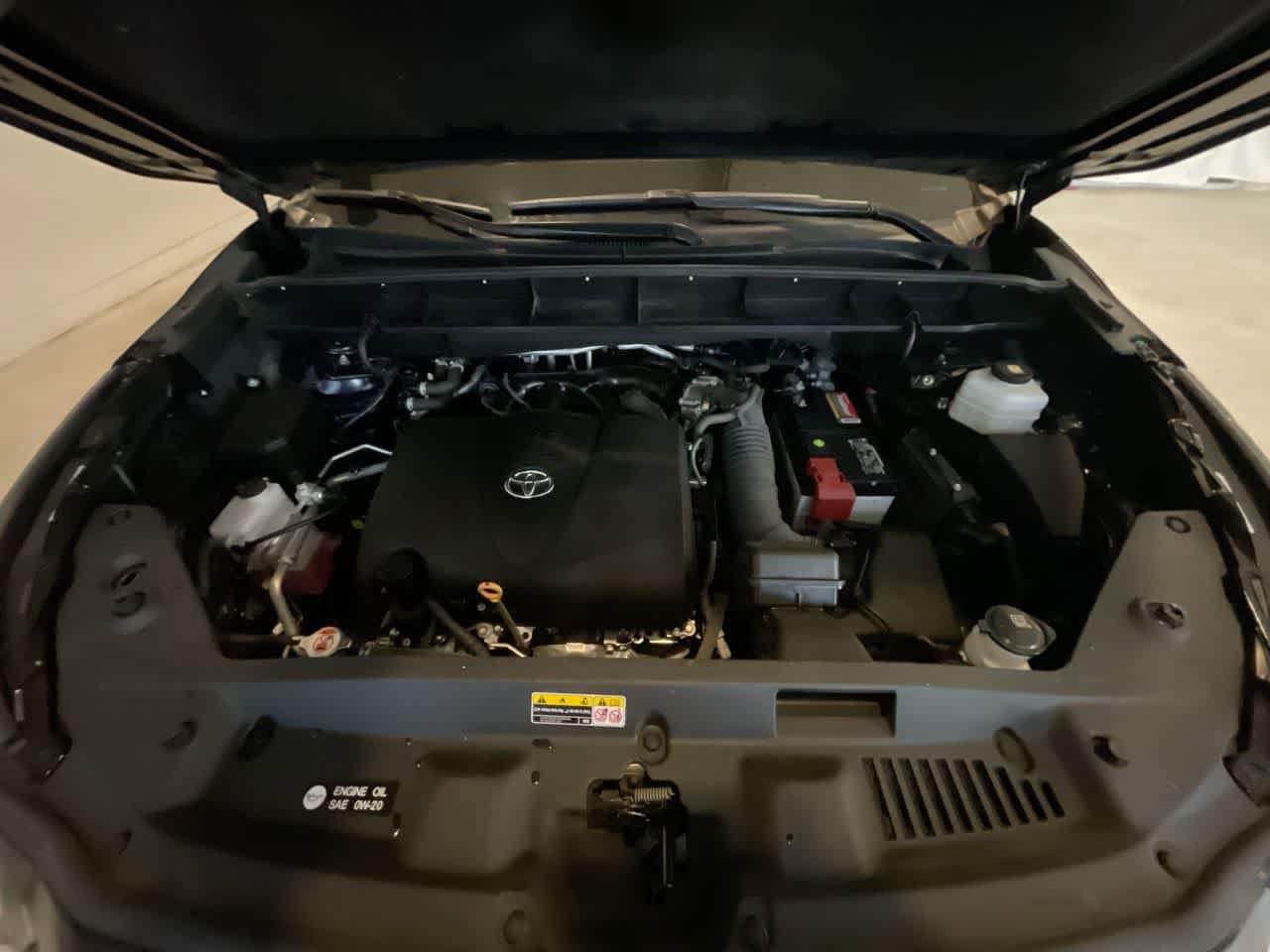 Thumbnail: 2022 Toyota Highlander - 27