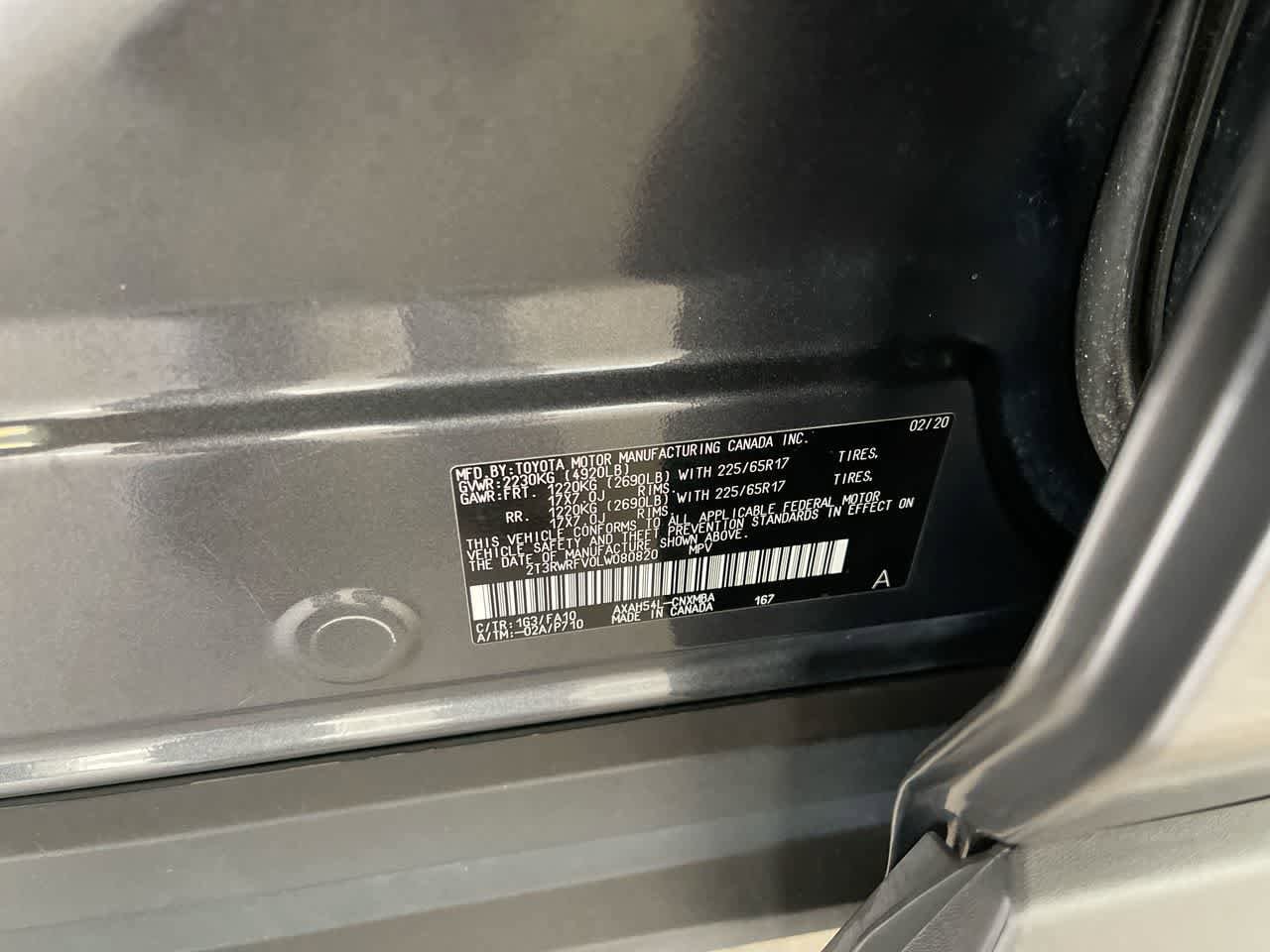 Thumbnail: 2020 Toyota RAV4 - 28