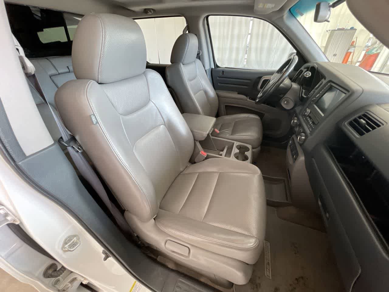 Thumbnail: 2011 Honda Ridgeline - 25