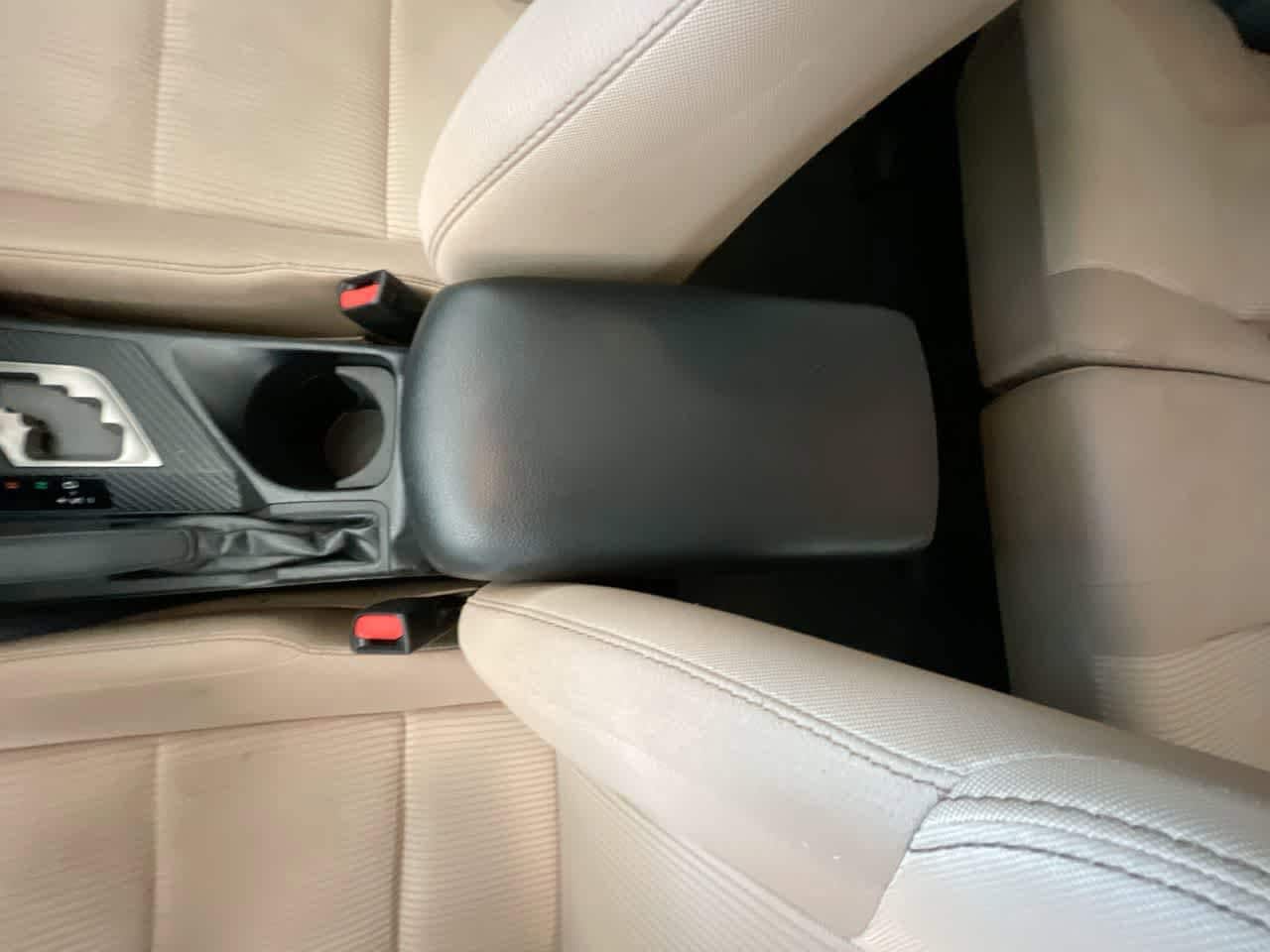 Thumbnail: 2015 Toyota RAV4 - 20