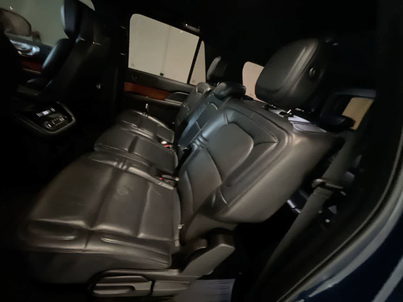 Thumbnail: 2019 Lincoln Navigator L - 23