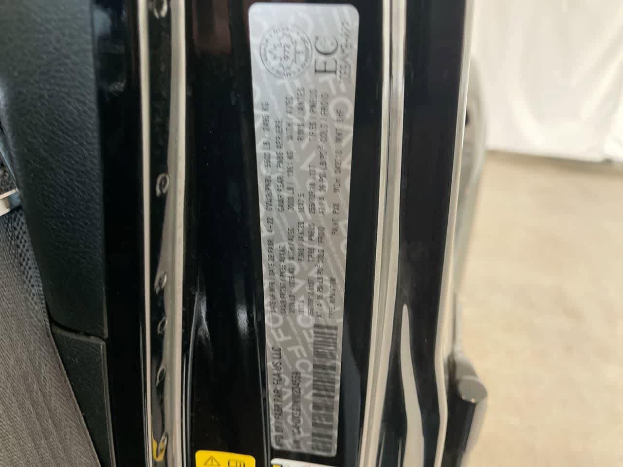 Thumbnail: 2022 Jeep Wrangler - 28