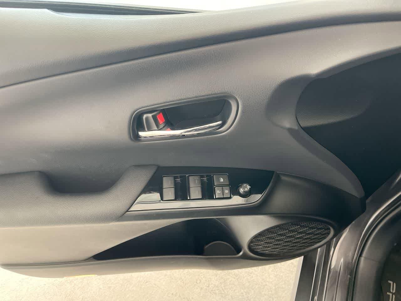 Thumbnail: 2020 Toyota Prius - 13