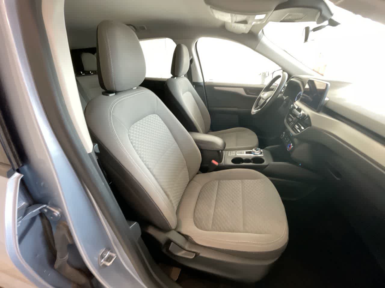 Thumbnail: 2022 Ford Escape - 23