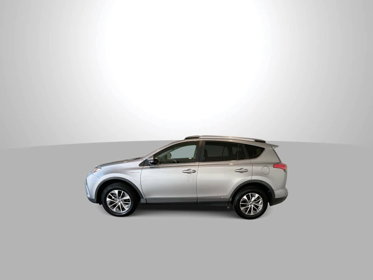 Thumbnail: 2018 Toyota RAV4 - 5