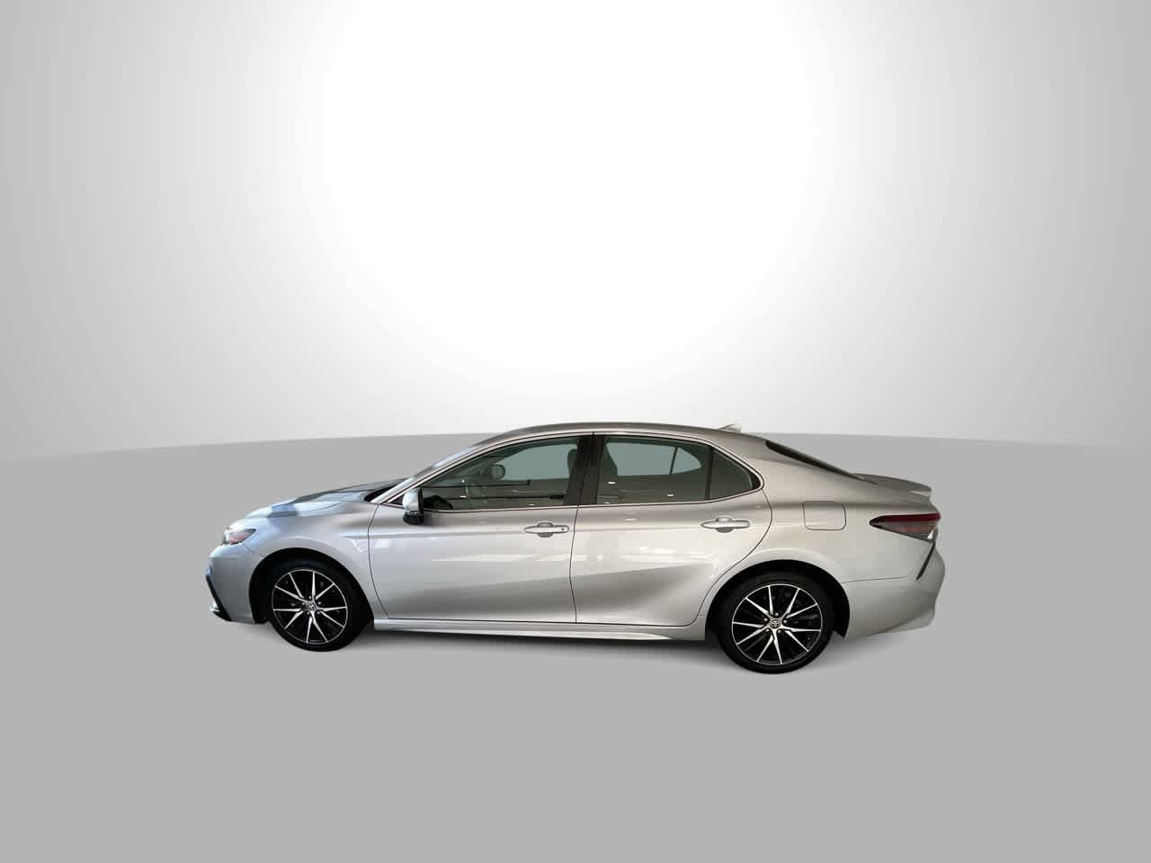 Thumbnail: 2023 Toyota Camry - 5