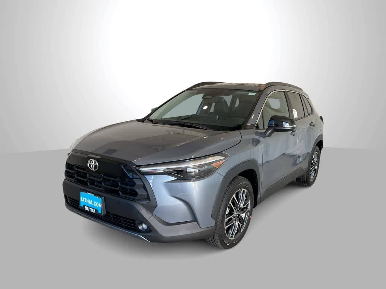 2026 Toyota Corolla Cross XLE's photo