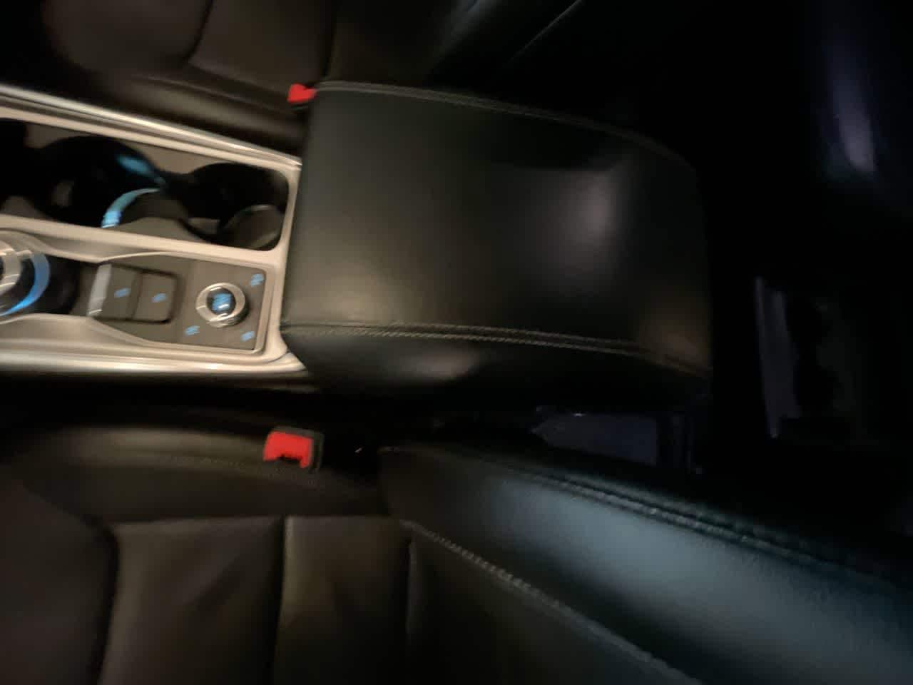 Thumbnail: 2020 Ford Explorer - 21