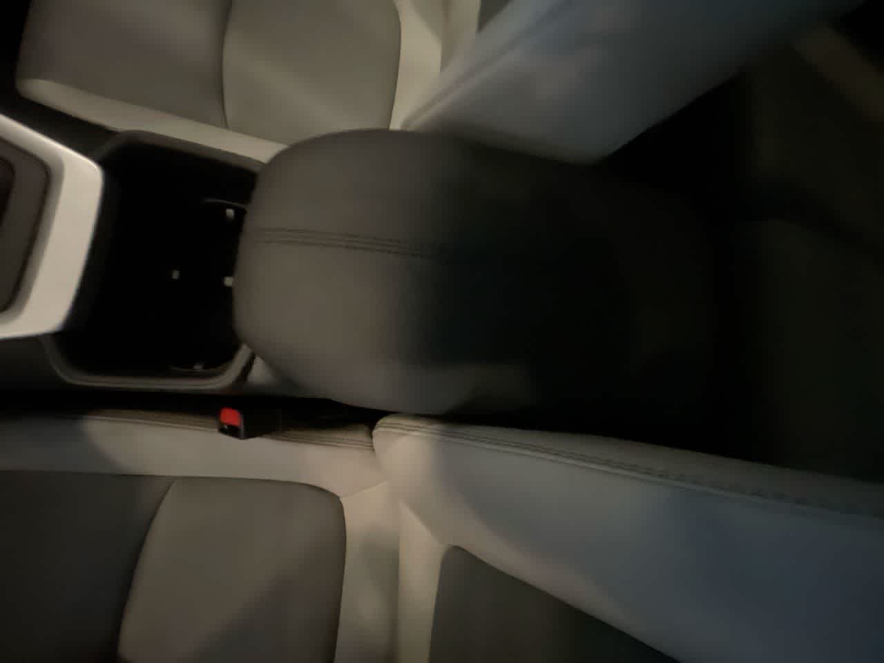 Thumbnail: 2025 Toyota RAV4 - 21