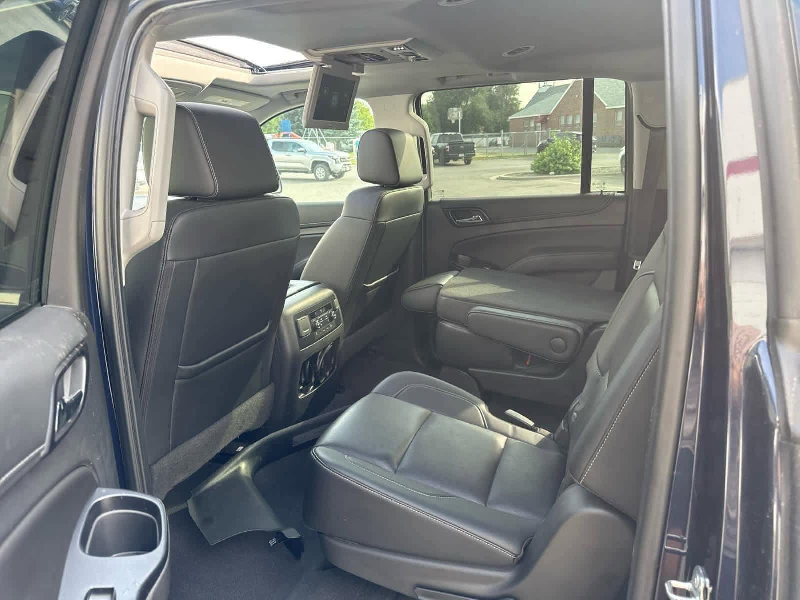 Thumbnail: 2019 GMC Yukon XL - 38