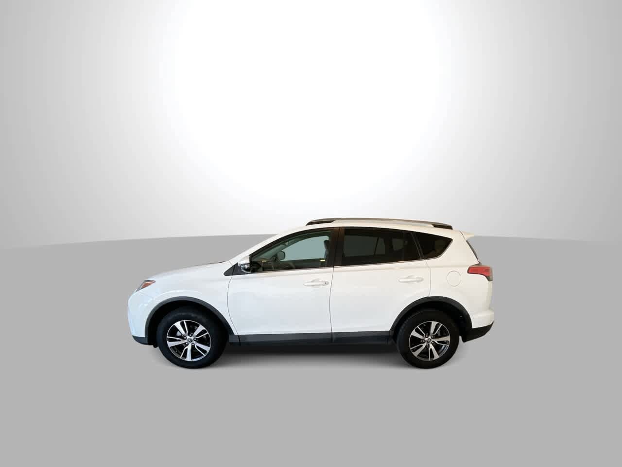 Thumbnail: 2018 Toyota RAV4 - 5