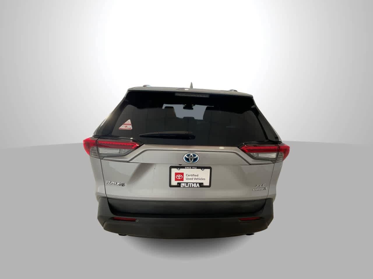 Thumbnail: 2021 Toyota RAV4 - 7