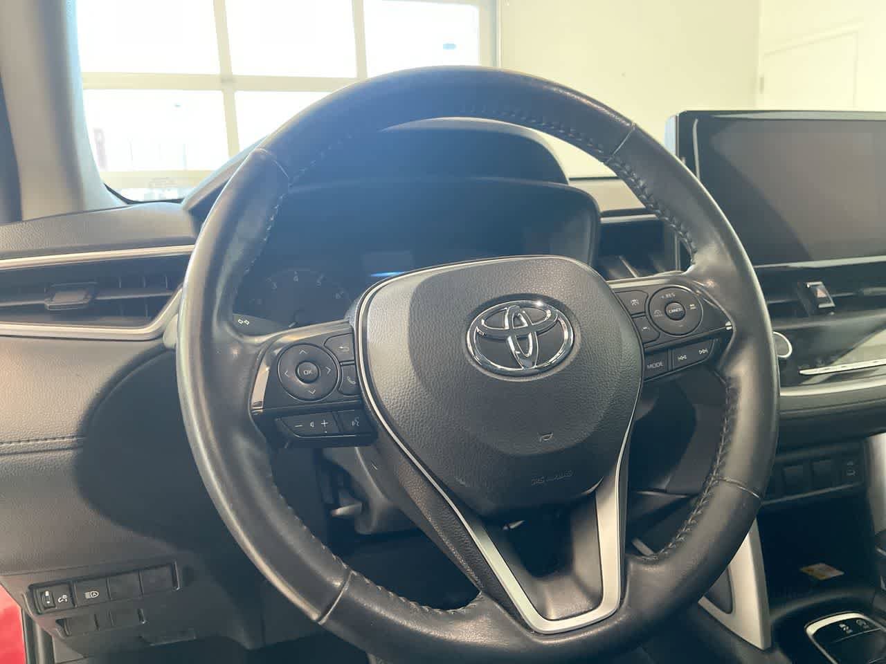 Thumbnail: 2023 Toyota Corolla Cross - 14