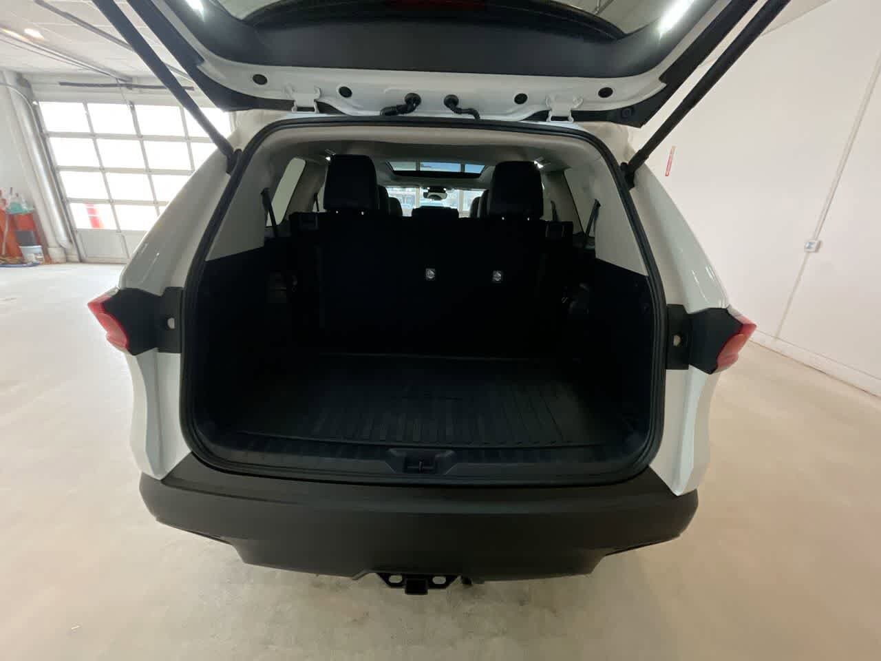 Thumbnail: 2025 Toyota Grand Highlander - 25