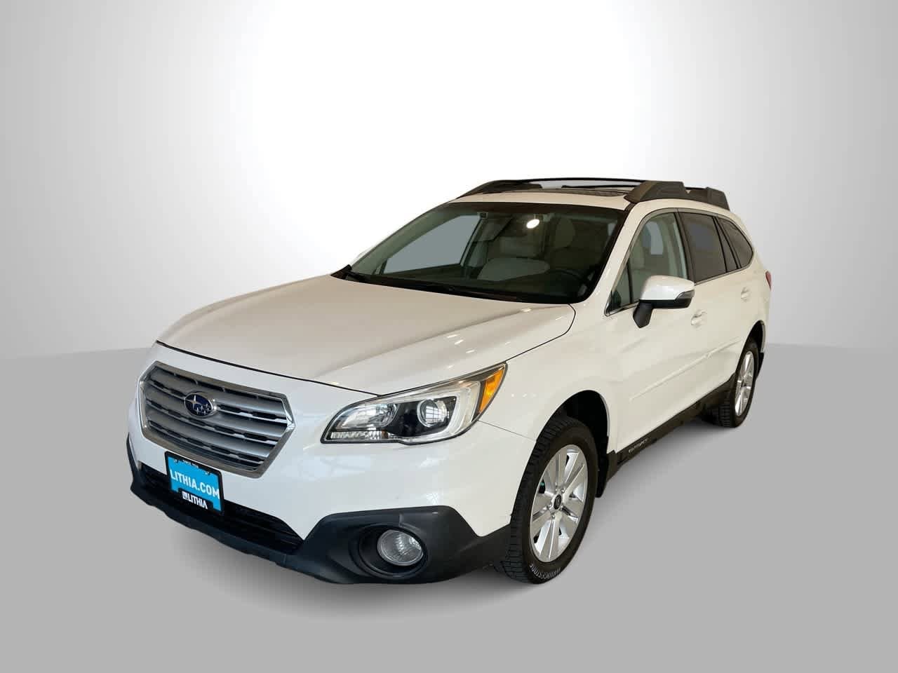 2016 Subaru Outback Premium's photo