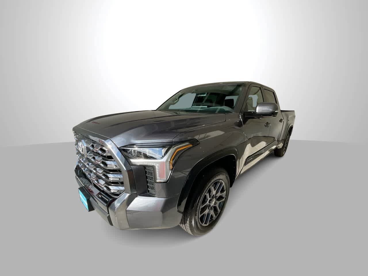 2025 Toyota Tundra Platinum CrewMax photo 4