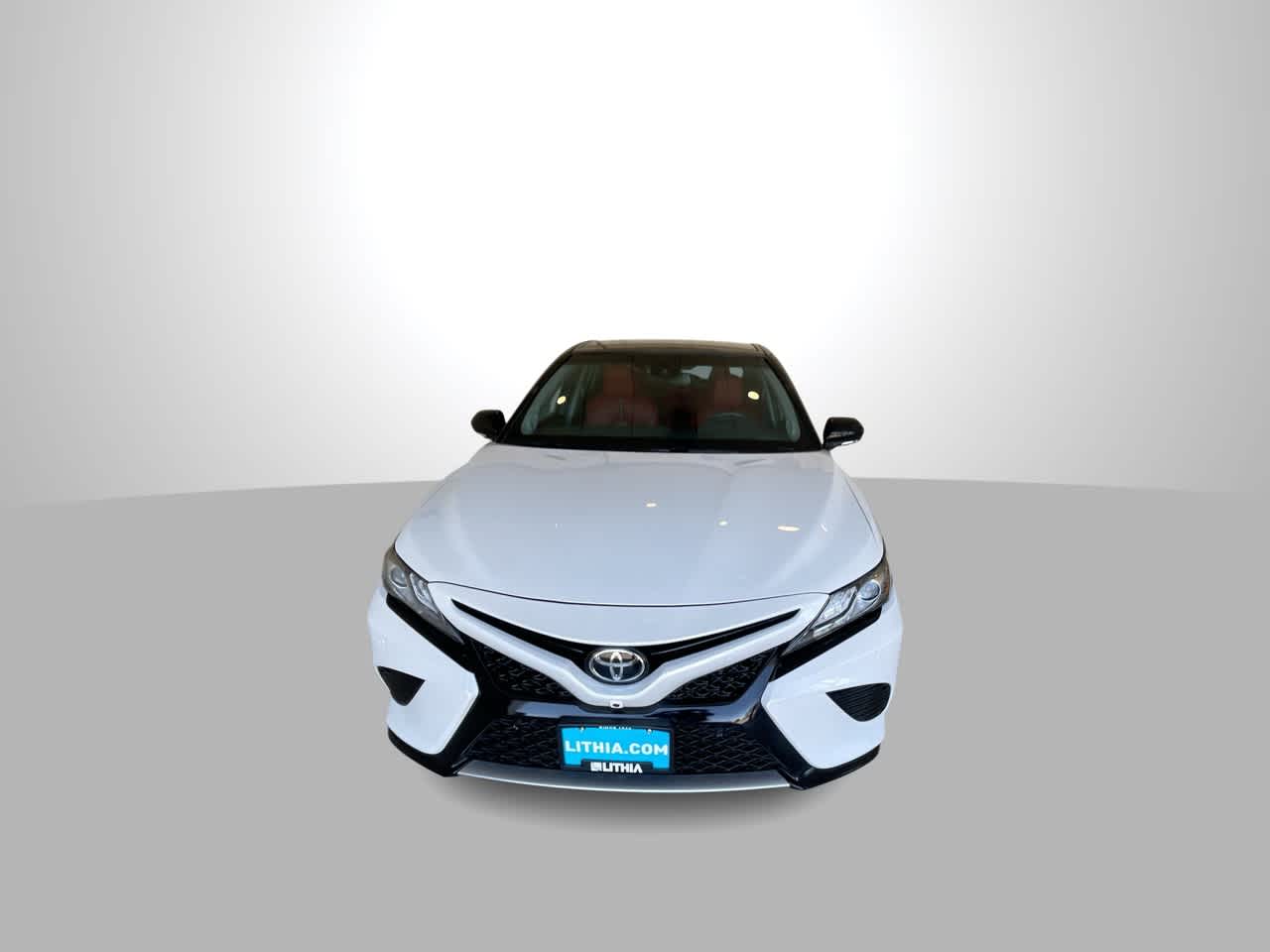 Thumbnail: 2018 Toyota Camry - 3