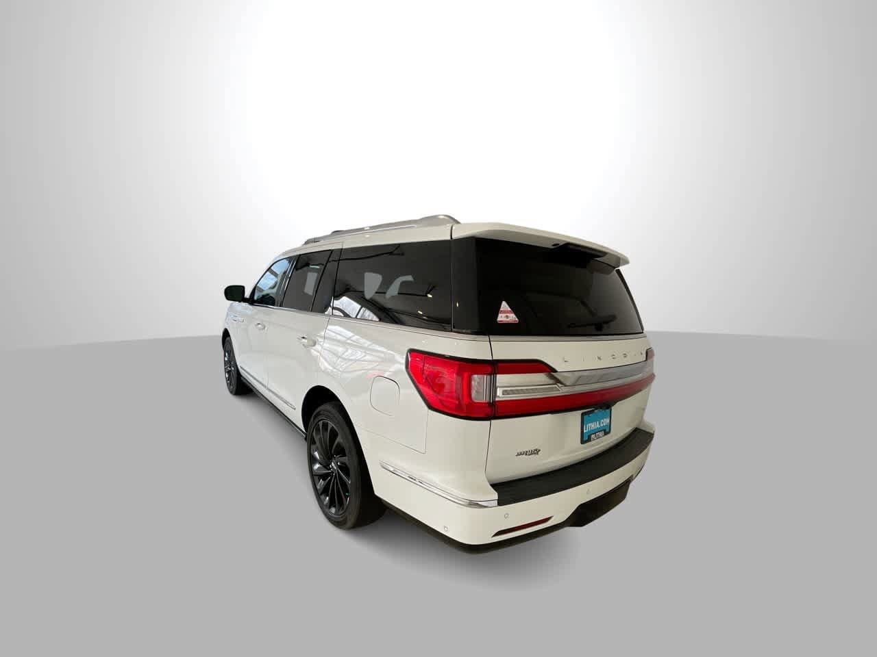 Thumbnail: 2020 Lincoln Navigator - 10