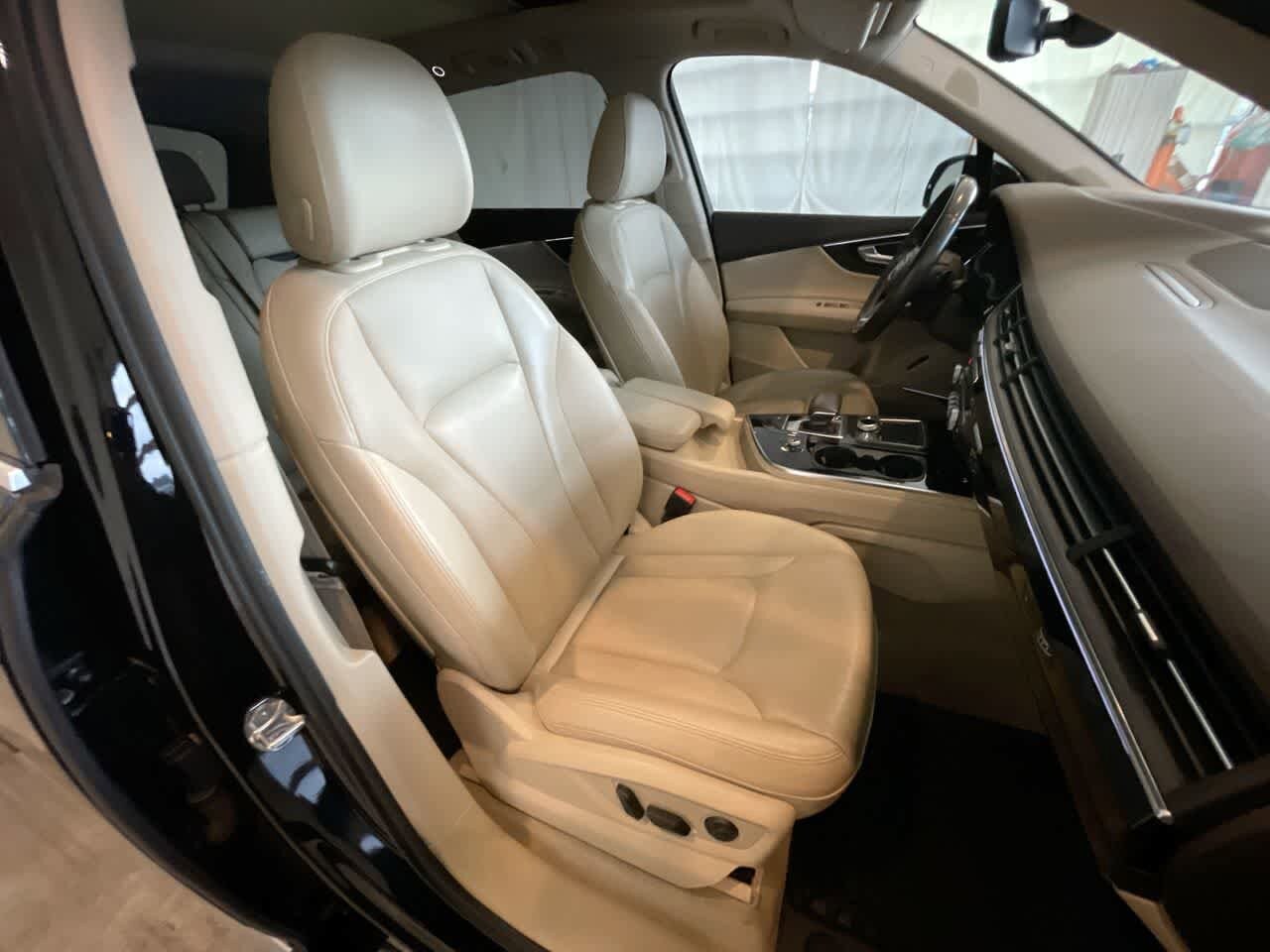 Thumbnail: 2019 Audi Q7 - 26