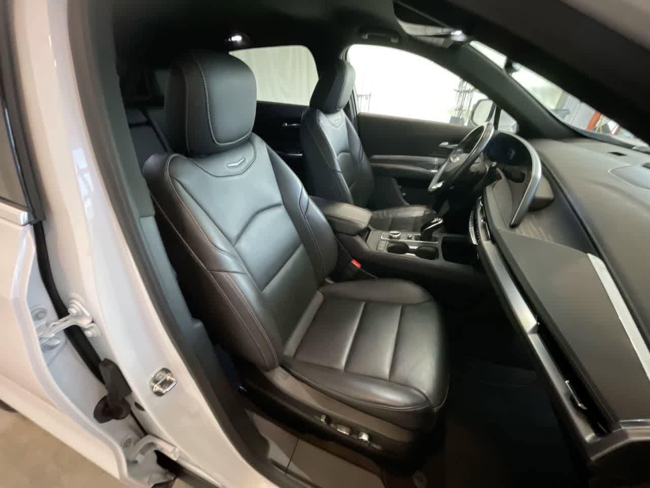 Thumbnail: 2024 Cadillac XT4 - 24