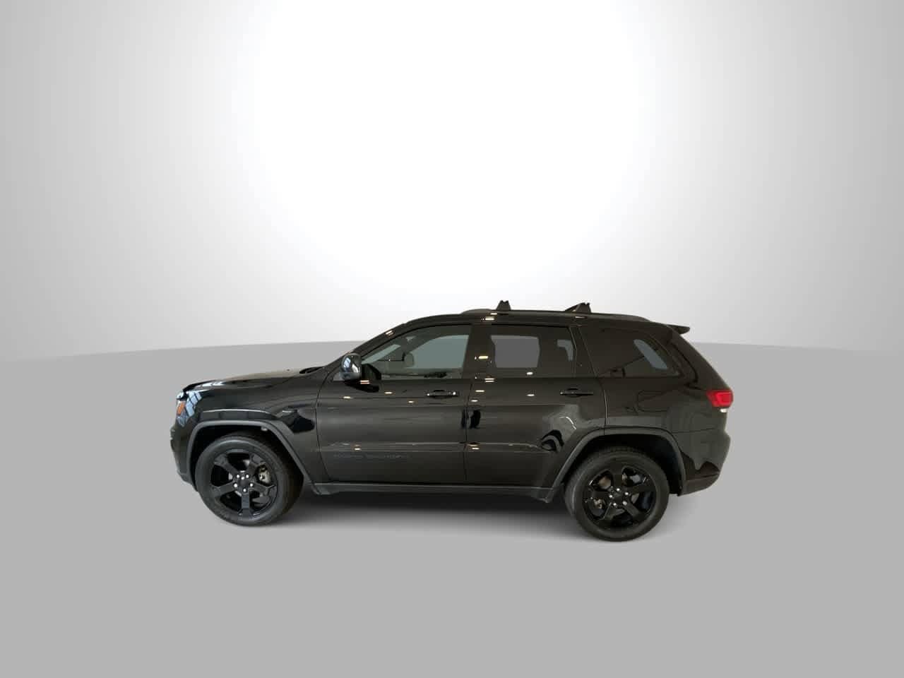 Thumbnail: 2018 Jeep Grand Cherokee - 5