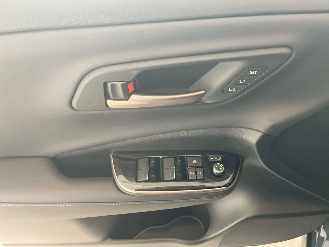 Thumbnail: 2026 Toyota Crown Signia - 13