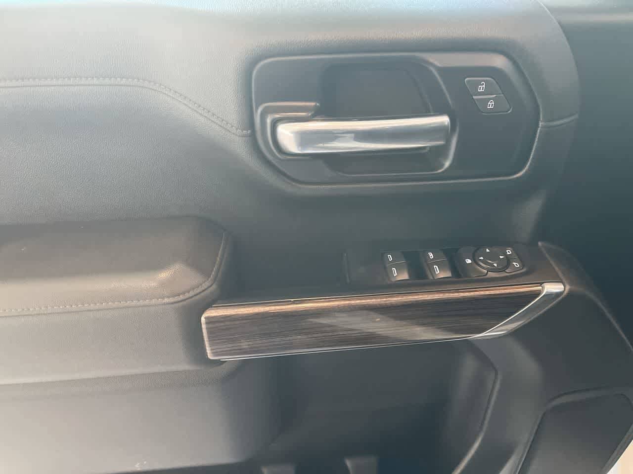 Thumbnail: 2020 Chevrolet Silverado 1500 - 13