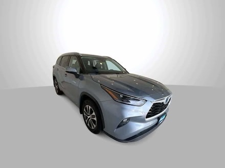 2021 Toyota Highlander Hybrid XLE Sport Utility