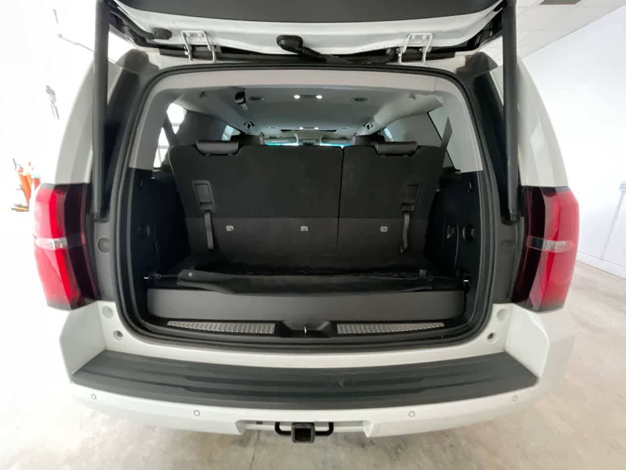 Thumbnail: 2016 Chevrolet Tahoe - 25