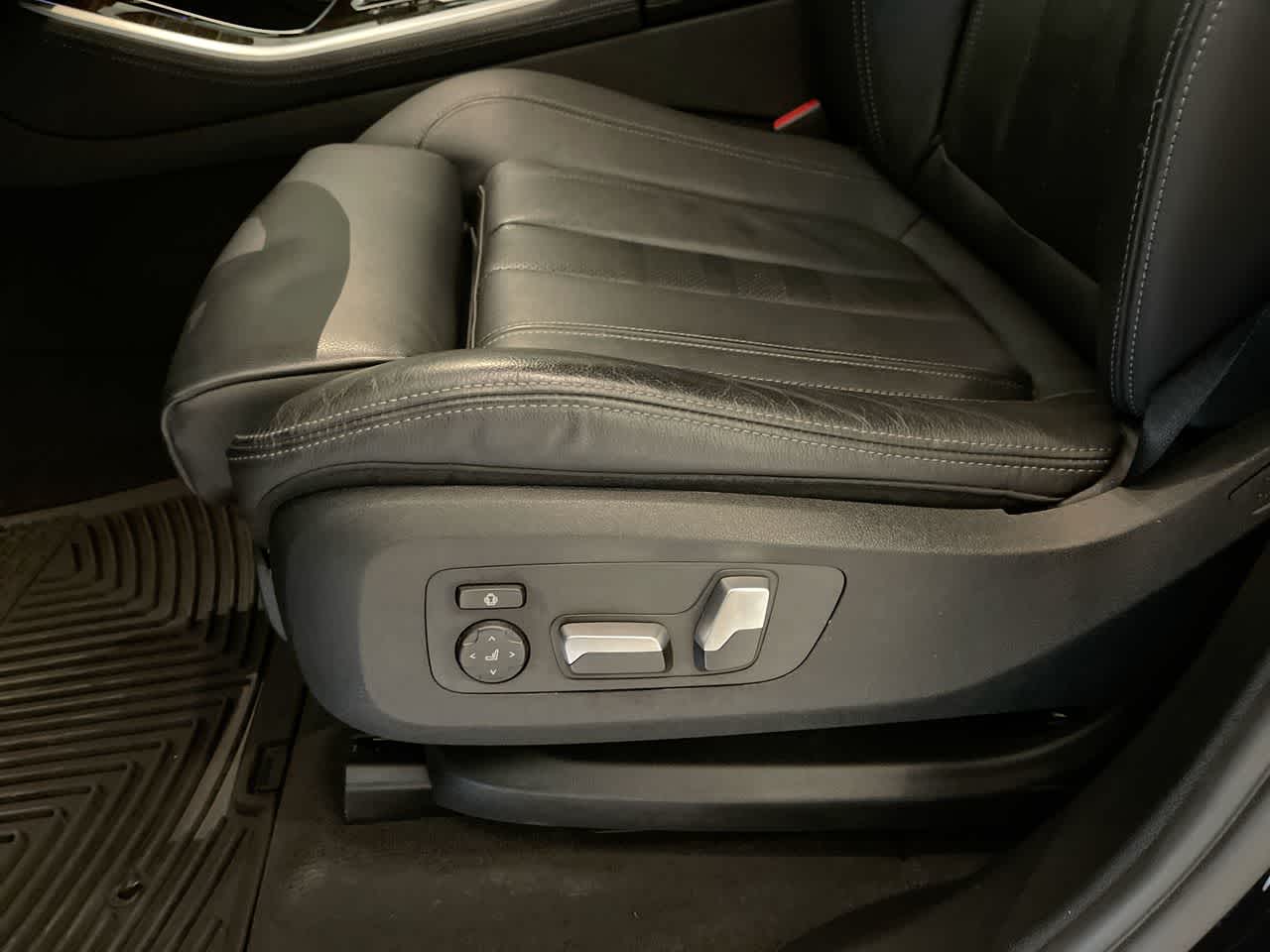 Thumbnail: 2021 BMW X5 - 11