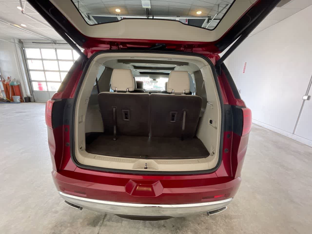 Thumbnail: 2019 GMC Acadia - 25