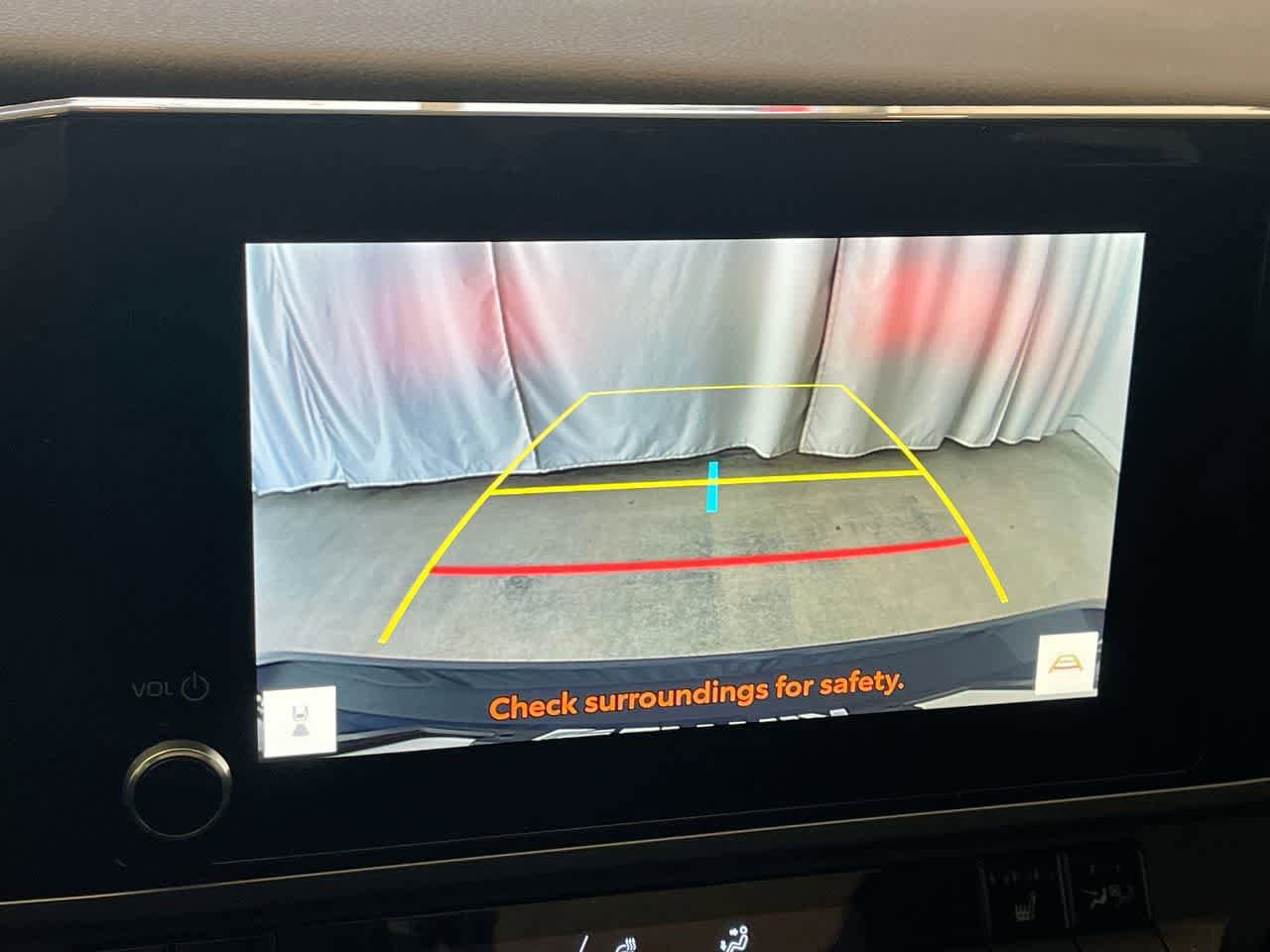 Thumbnail: 2025 Toyota Camry - 17