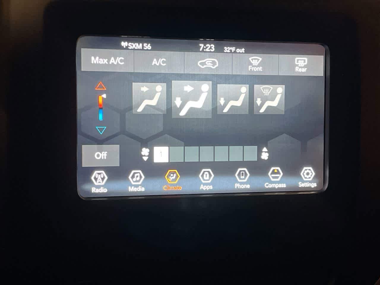 Thumbnail: 2019 Jeep Cherokee - 19