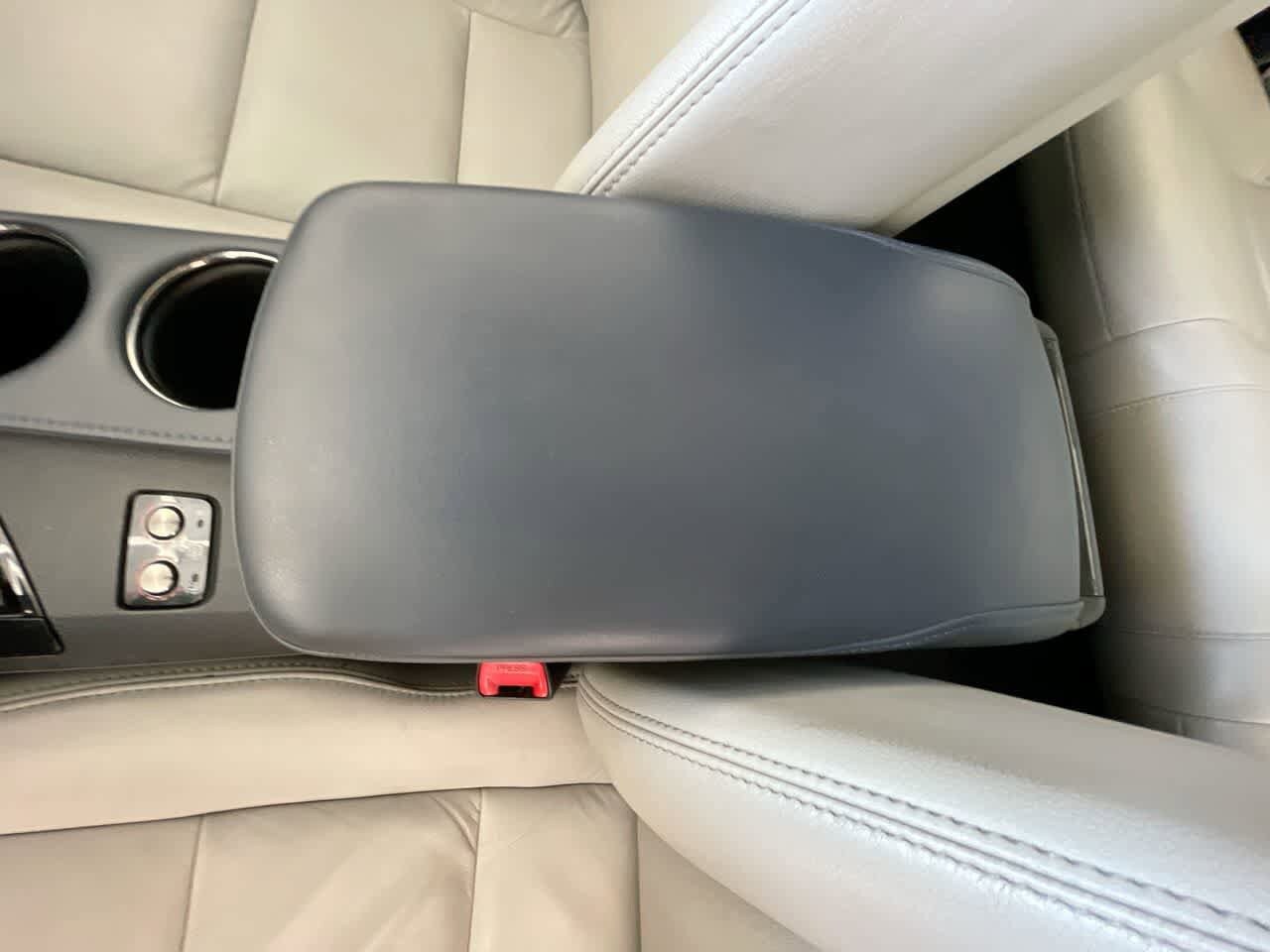 Thumbnail: 2013 Toyota Avalon - 21