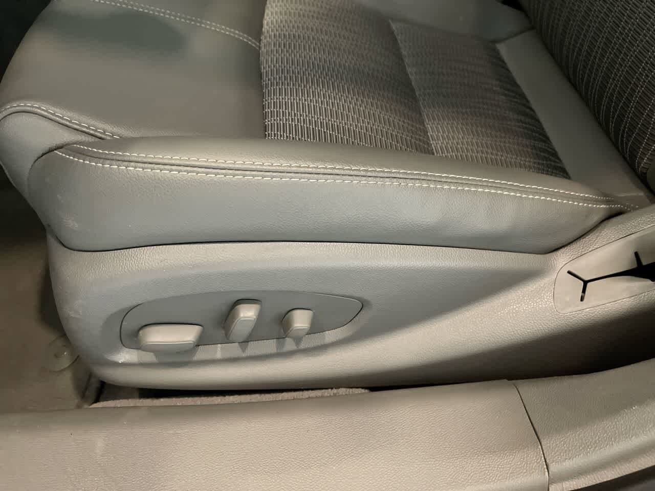 2018 Chevrolet Impala LT 12