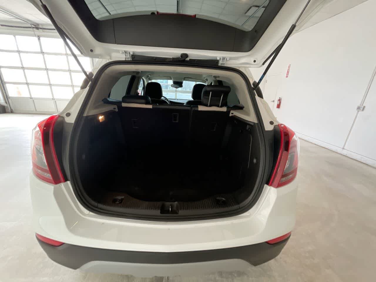 Thumbnail: 2020 Buick Encore - 23