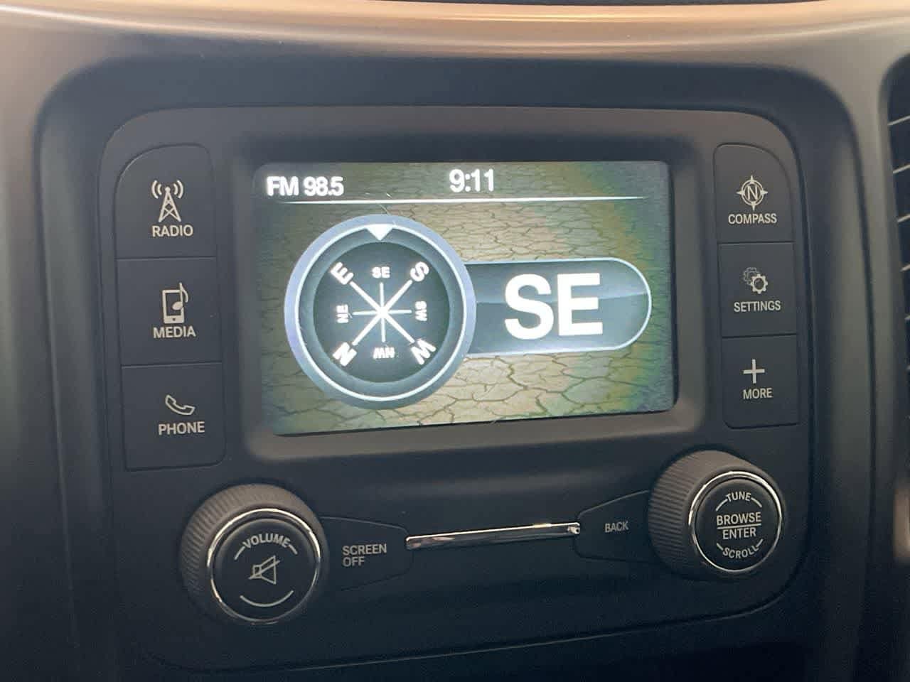 Thumbnail: 2015 Jeep Cherokee - 18