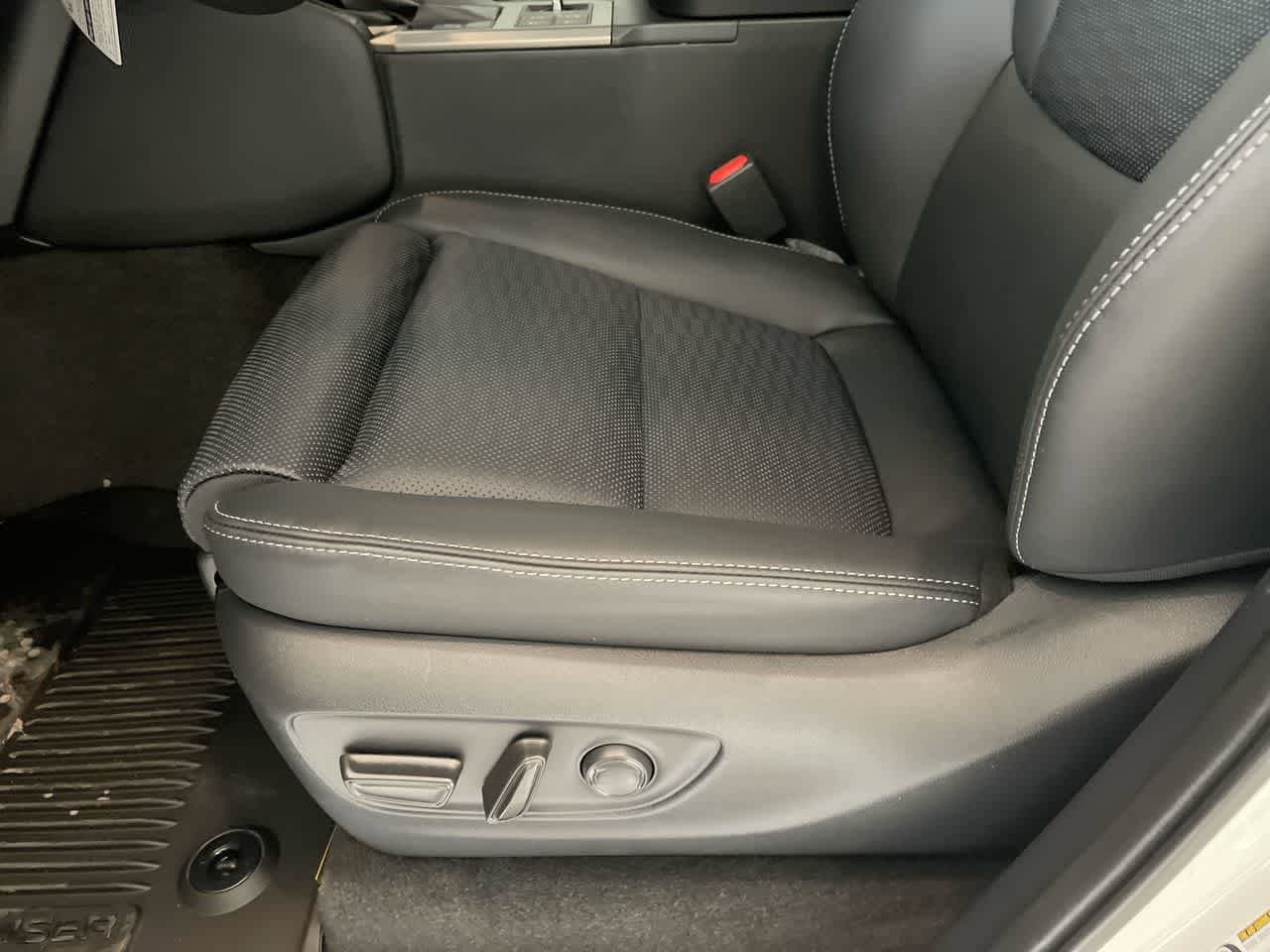 Thumbnail: 2026 Toyota Land Cruiser - 12