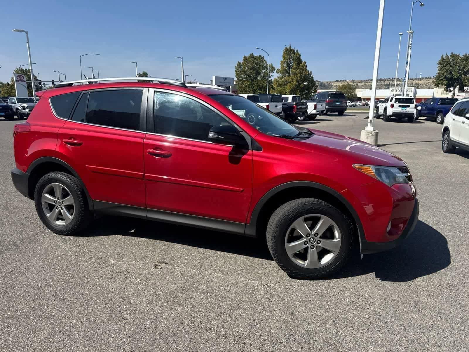 Thumbnail: 2015 Toyota RAV4 - 18