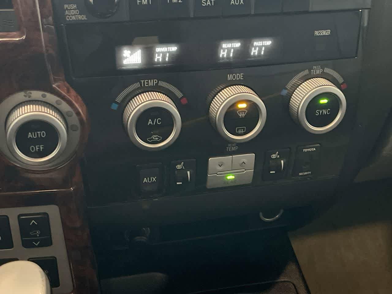 Thumbnail: 2008 Toyota Sequoia - 17