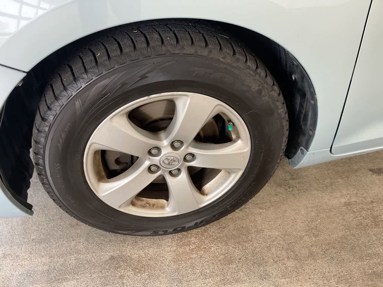 Thumbnail: 2015 Toyota Sienna - 10