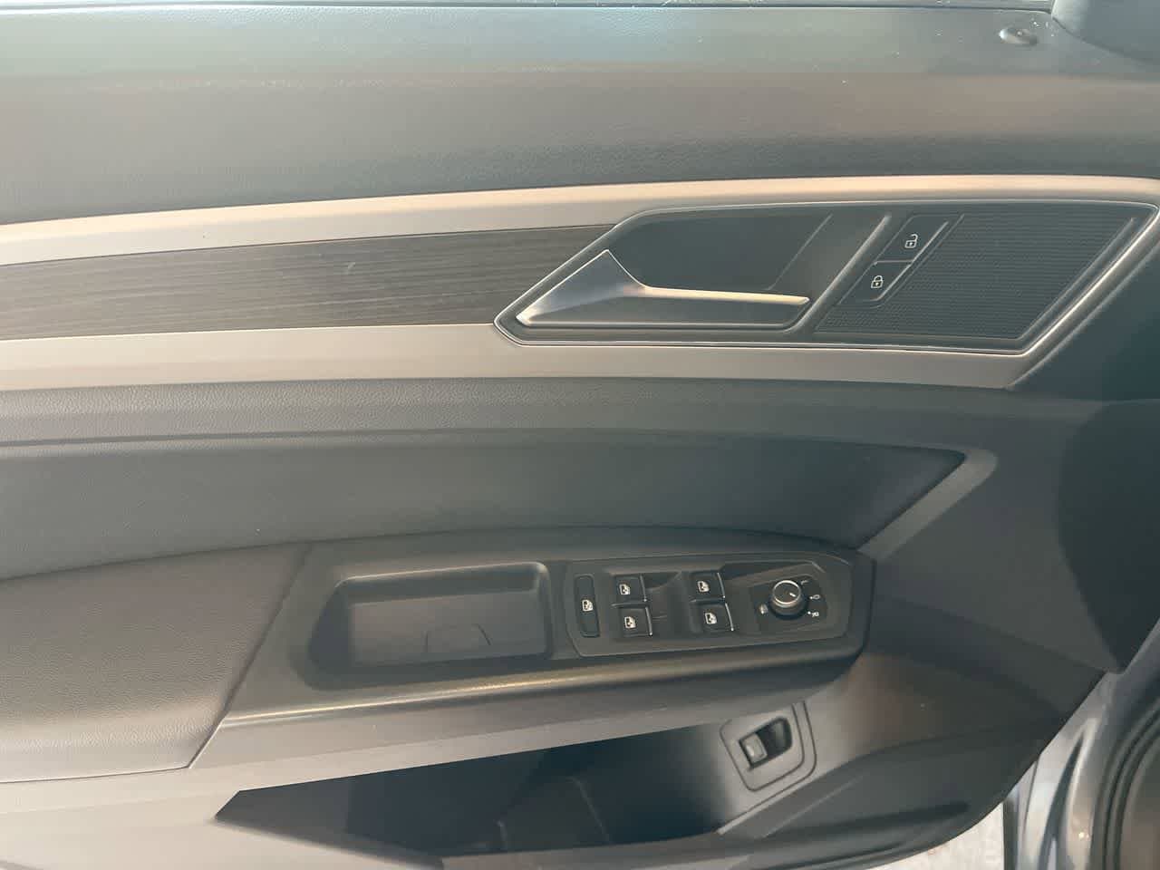 Thumbnail: 2018 Volkswagen Atlas - 13