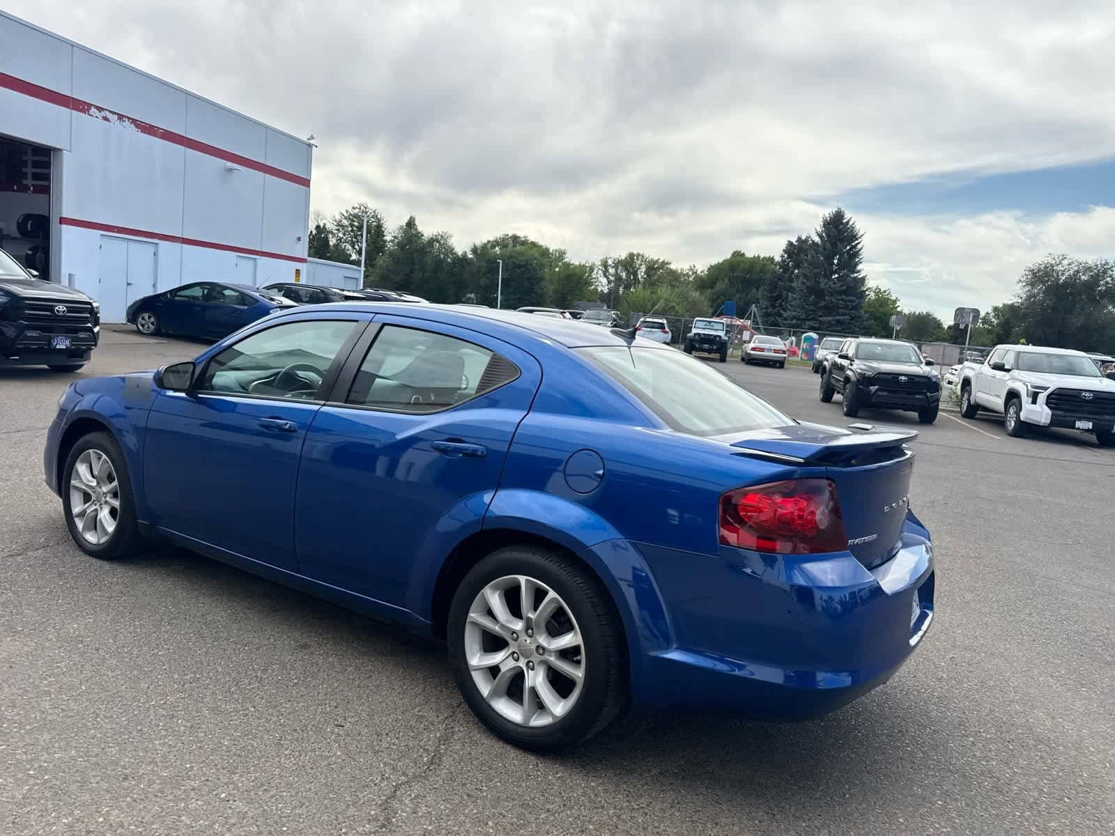 Thumbnail: 2014 Dodge Avenger - 18