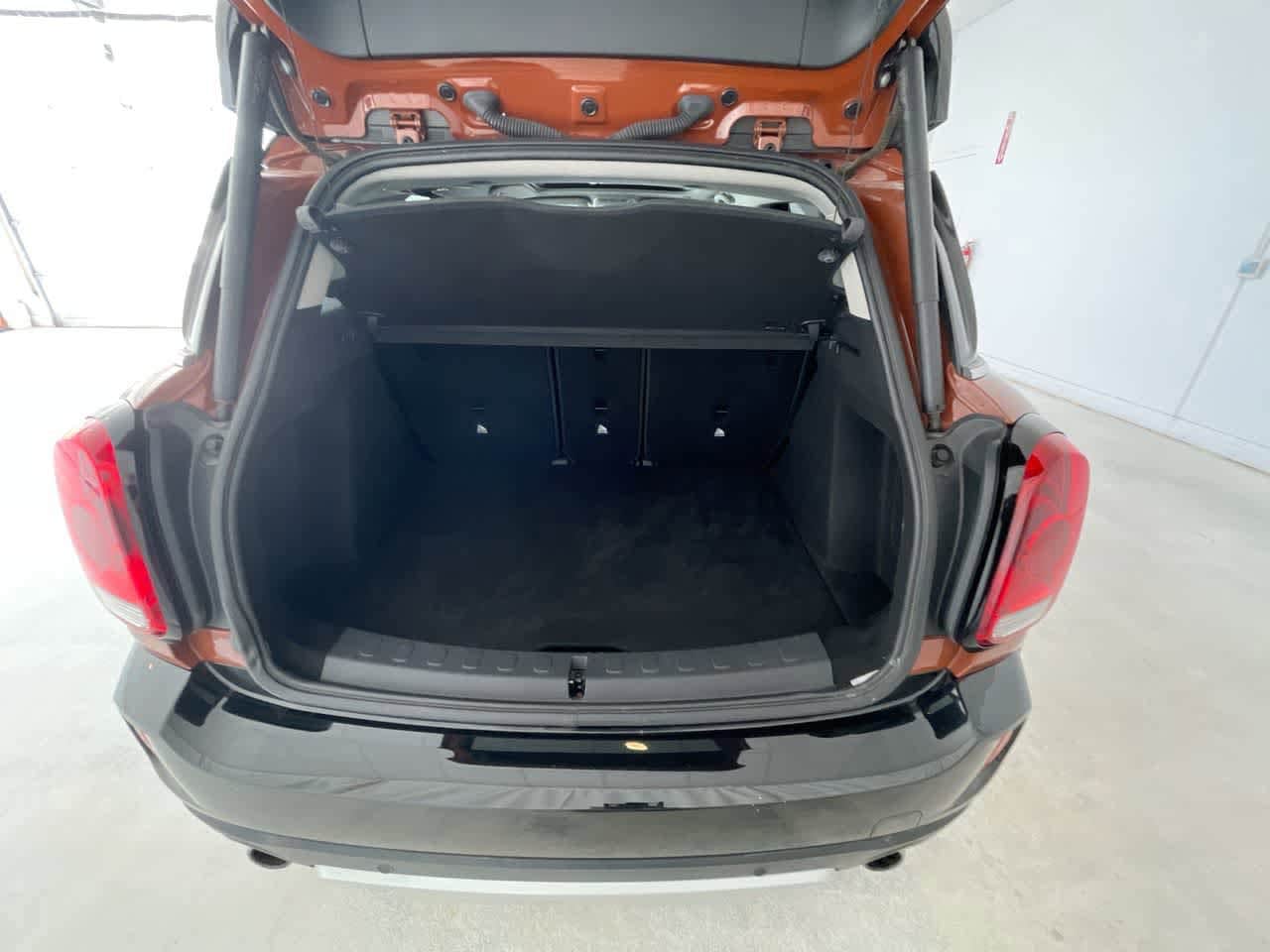 Thumbnail: 2018 MINI Cooper Countryman - 24