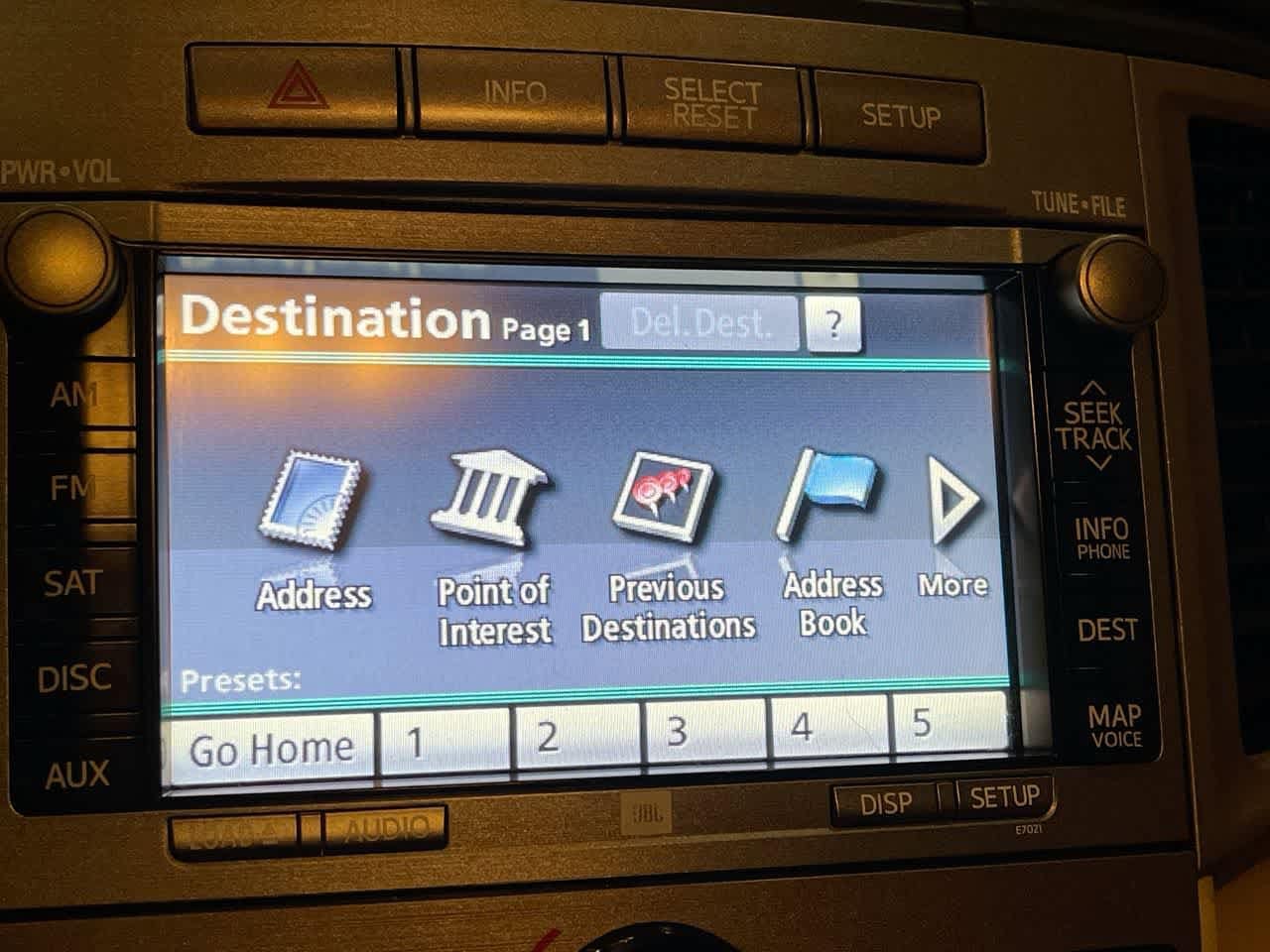 Thumbnail: 2009 Toyota Venza - 18