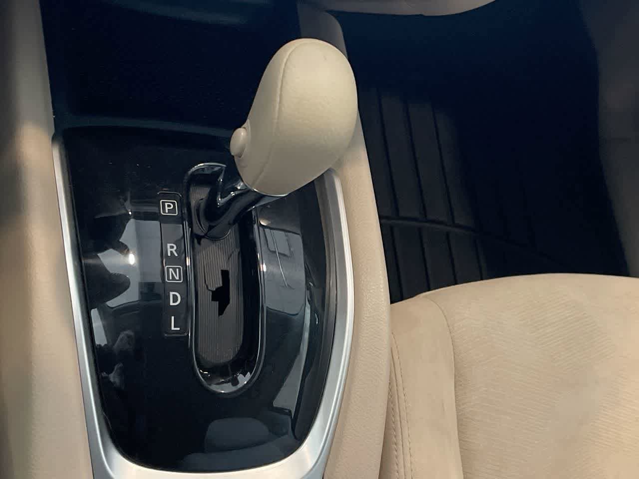 Thumbnail: 2015 Nissan Rogue - 20