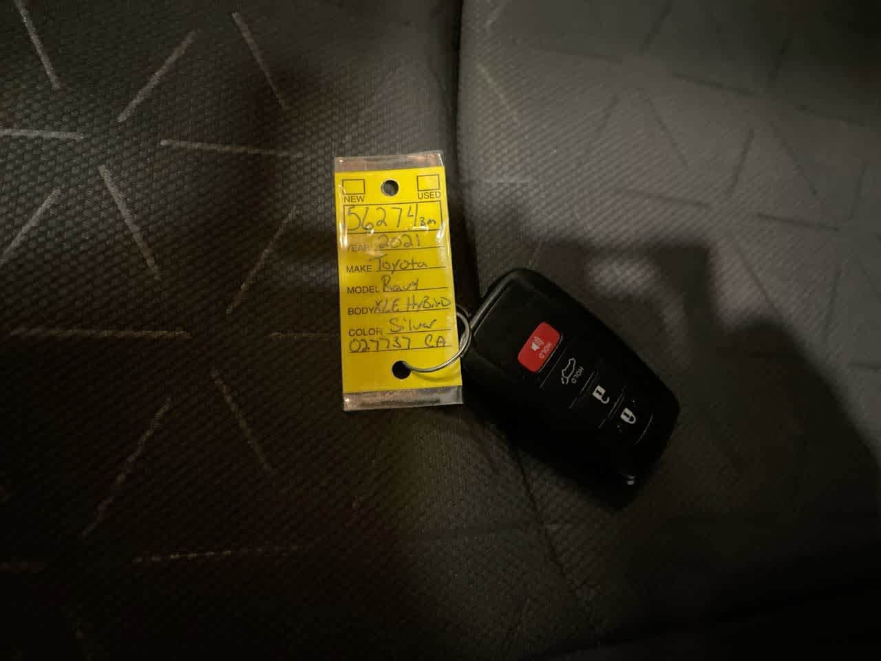 Thumbnail: 2021 Toyota RAV4 - 27