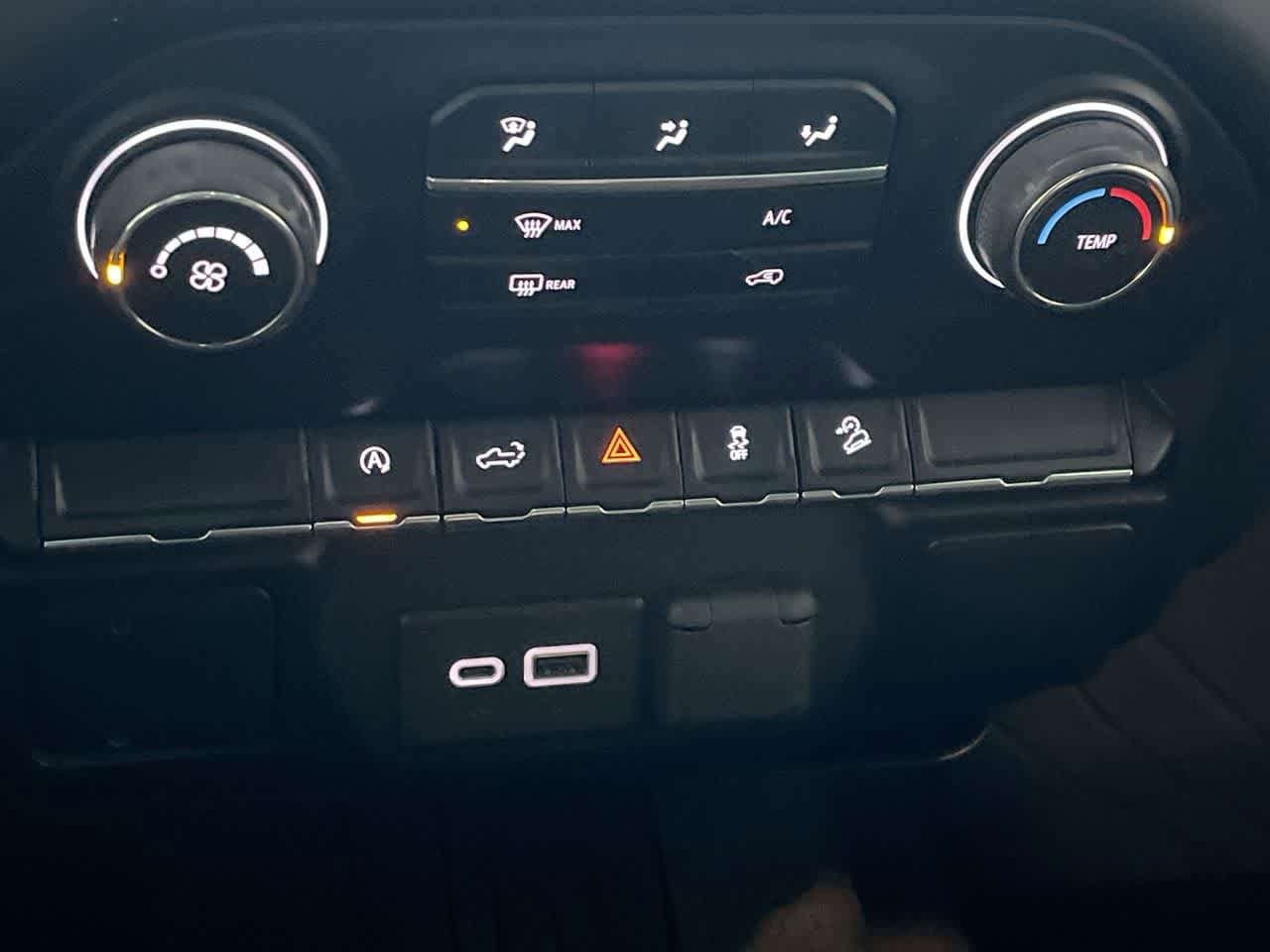 Thumbnail: 2020 Chevrolet Silverado 1500 - 19