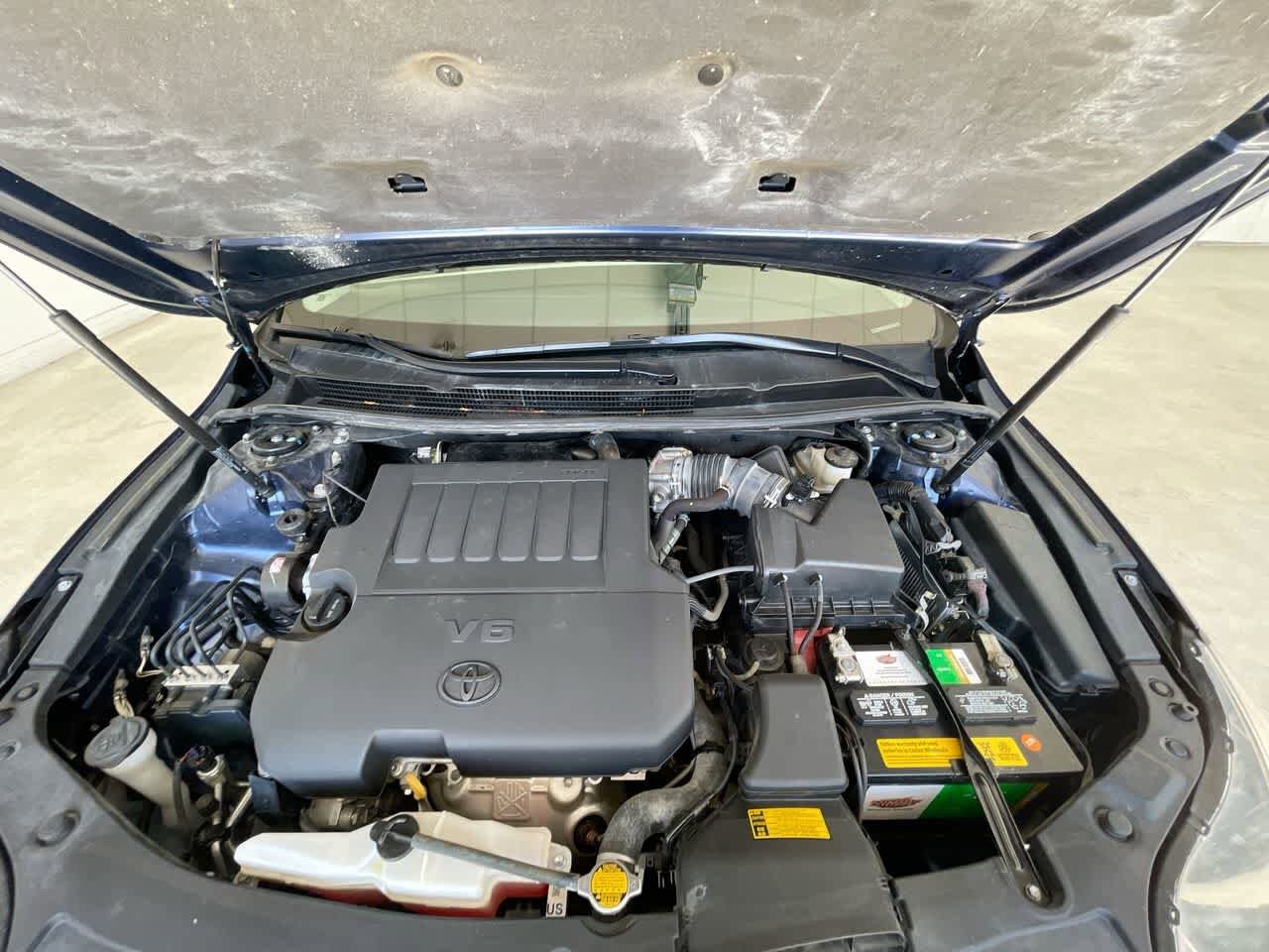 Thumbnail: 2013 Toyota Avalon - 26