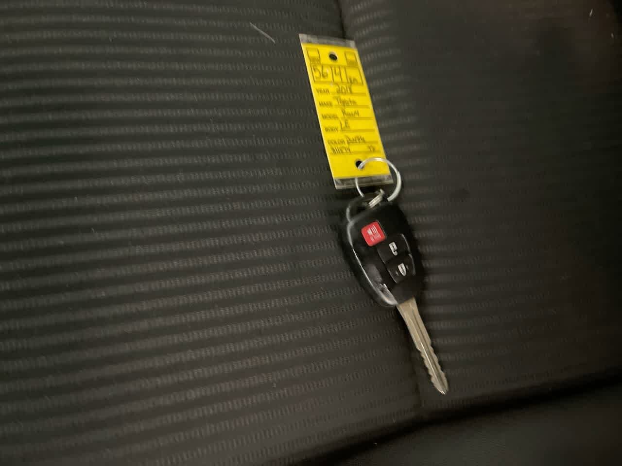 Thumbnail: 2018 Toyota RAV4 - 25